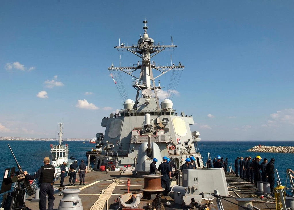Το USS Arleigh Burke «μπλόκαρε» τους Τούρκους – Καμία εμφάνιση τουρκικού πλοίου στη περιοχή που τρυπάει η Exxon – Kατασκοπευτικά καταφθάνουν στην Κύπρο